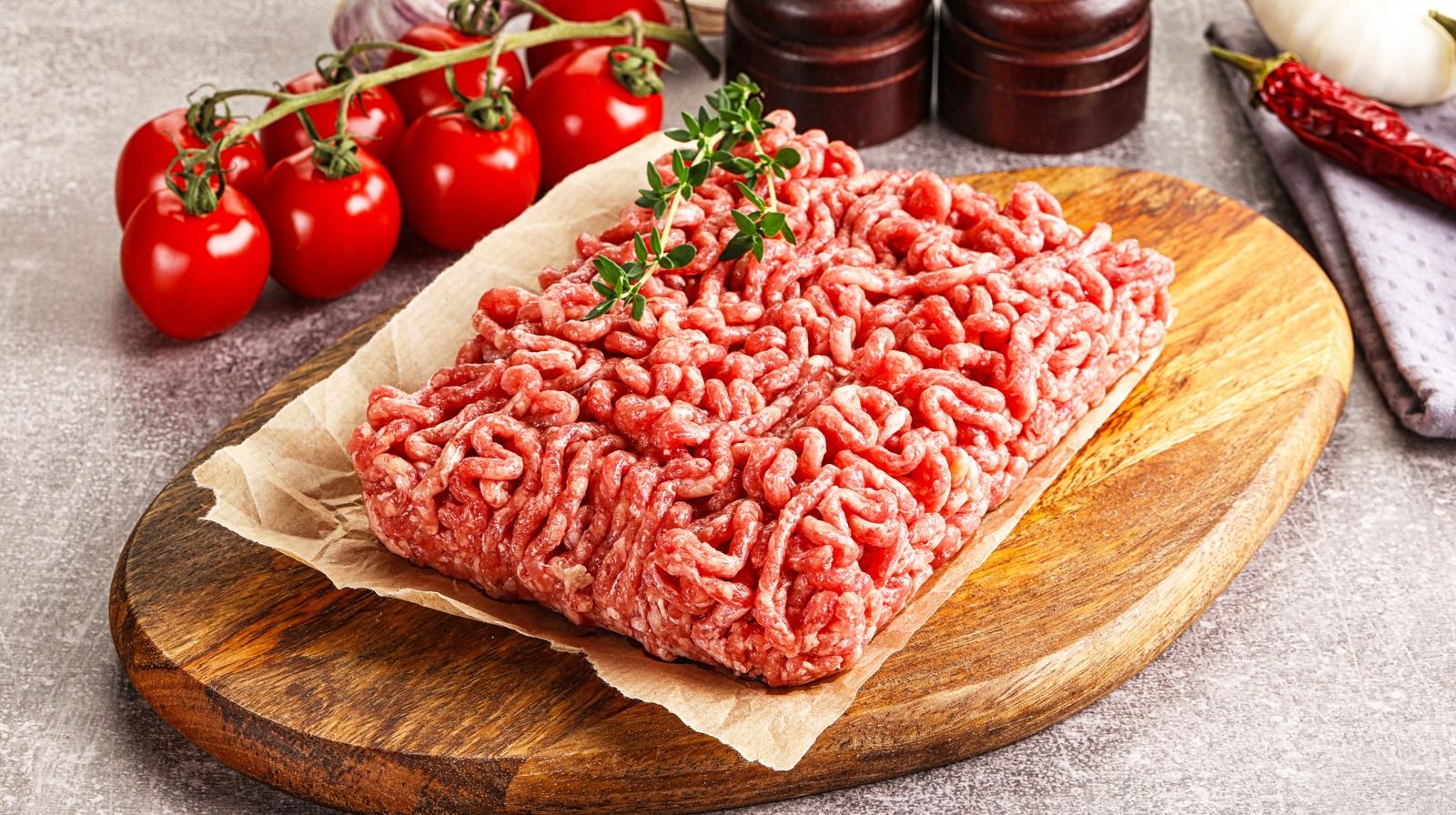 Home 12 How Long Does Cooked Mince Beef Last in the Fridge and How to Store It Safely